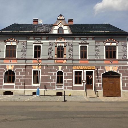 Marianske Radcice Restaurace U Kostela酒店 外观 照片