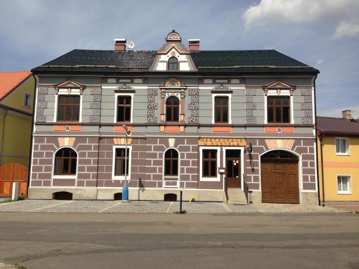 Marianske Radcice Restaurace U Kostela酒店 外观 照片